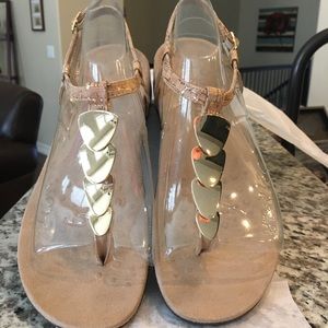 BRAND NEW VIONIC MIAMI GOLD-TONE SANDALS